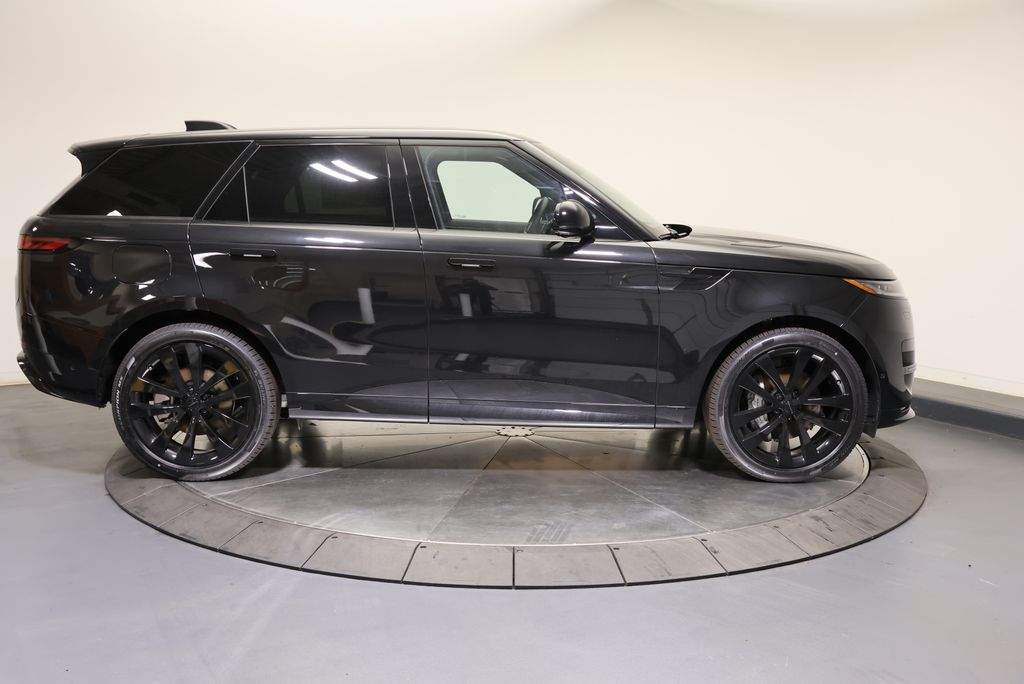 Thumbnail: 2026 Land Rover Range Rover Sport - 6