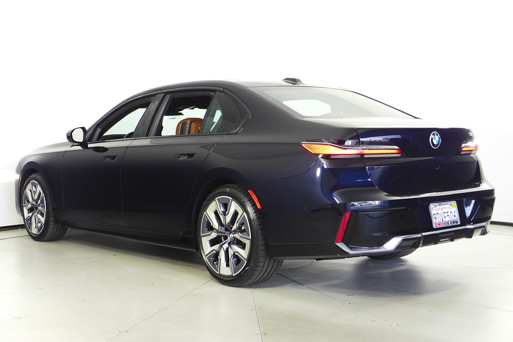 Thumbnail: 2023 BMW 7 Series - 9