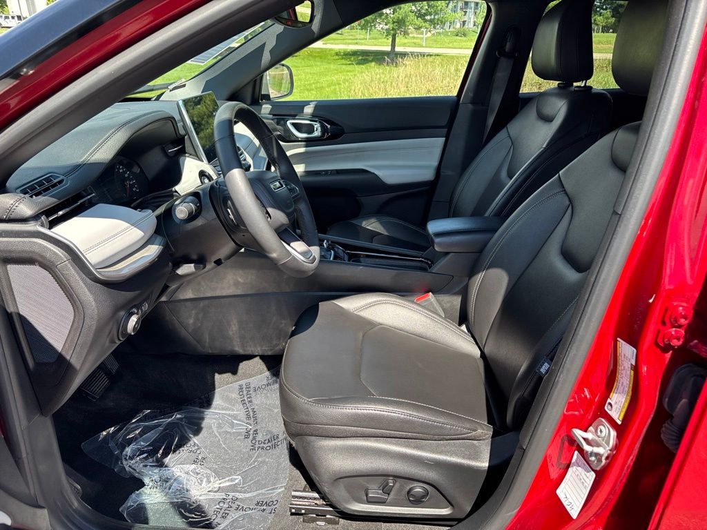 Used 2025 Jeep Compass SUV