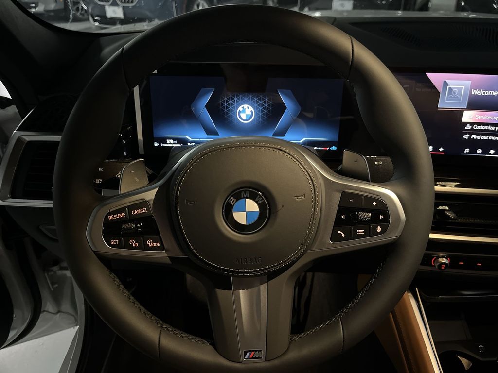 Thumbnail: 2026 BMW X6 - 14