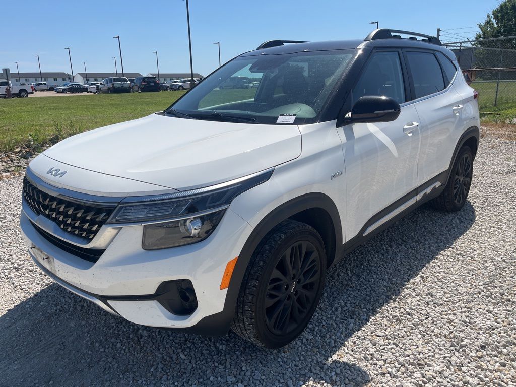 2022 Kia Seltos 1.6 Nightfall AWD's photo