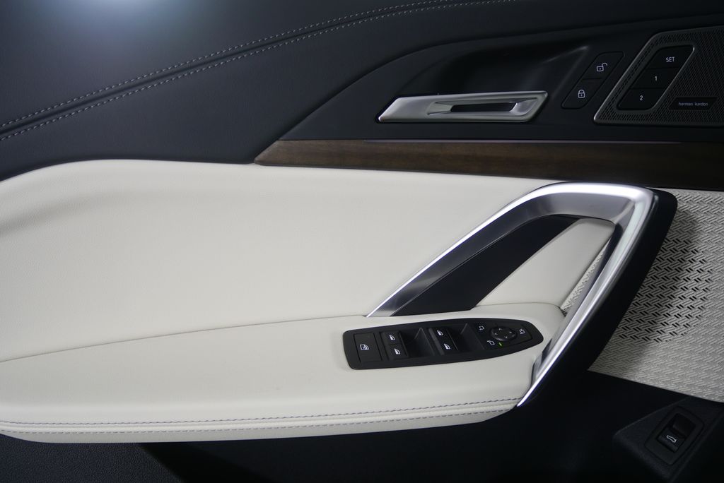 Thumbnail: 2026 BMW X1 - 8