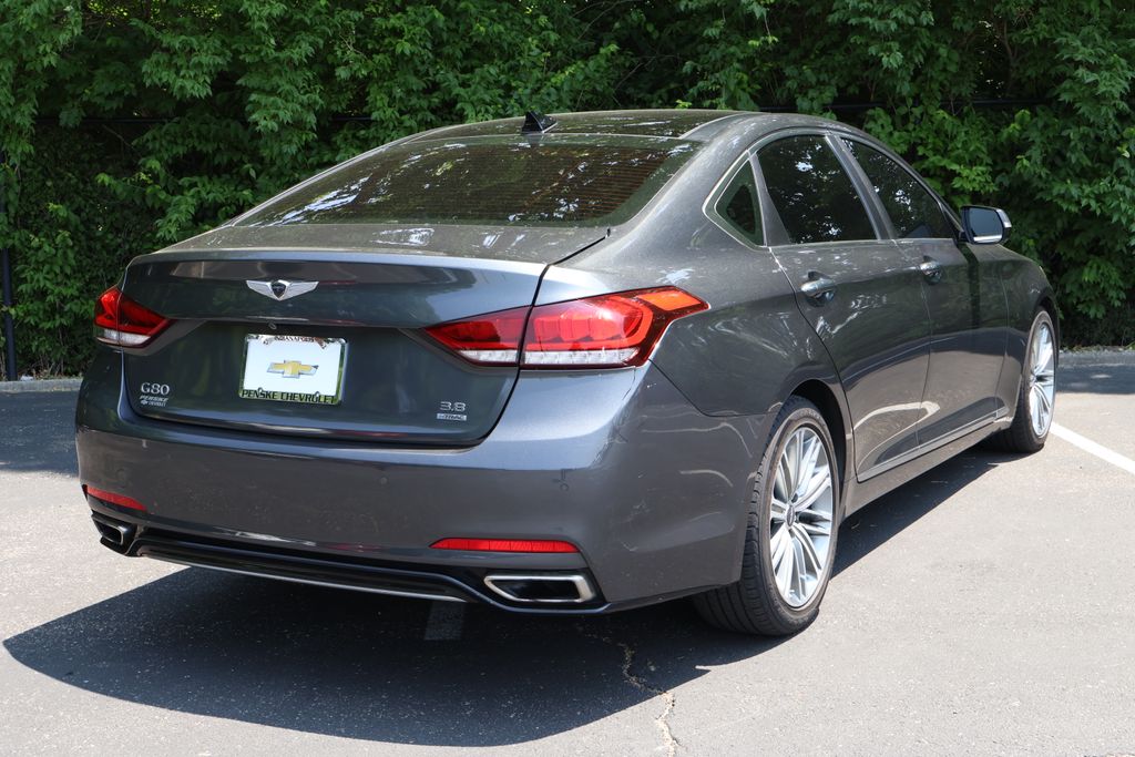 Thumbnail: 2018 Genesis G80 - 8