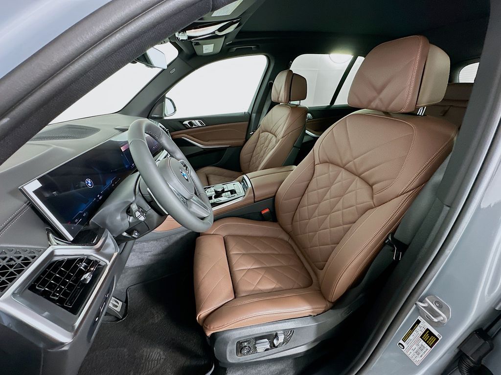 Thumbnail: 2026 BMW X5 - 16