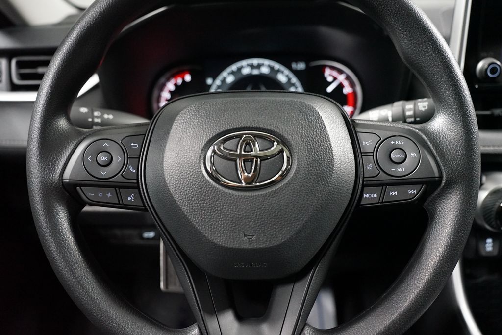 Thumbnail: 2025 Toyota RAV4 - 12