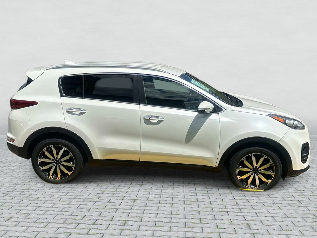 Thumbnail: 2019 Kia Sportage - 4