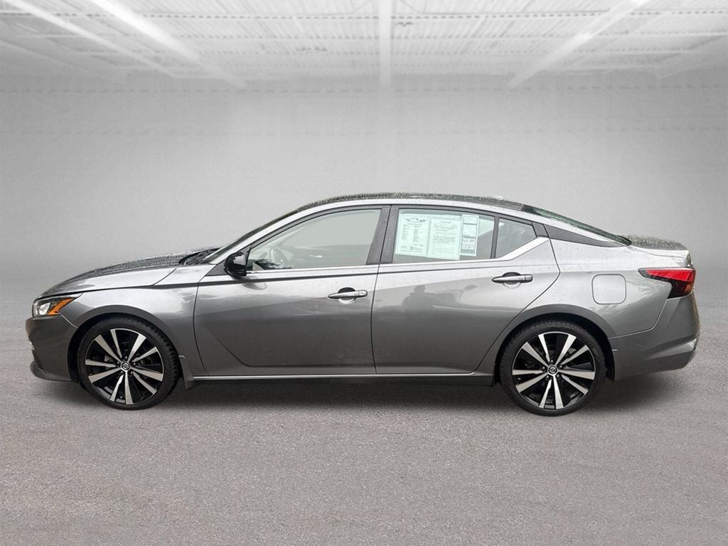 2022 Nissan Altima 2.0 SR Gray at Bob Ruth Ford