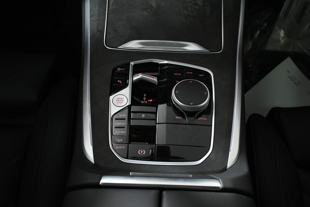 Thumbnail: 2026 BMW X5 - 24