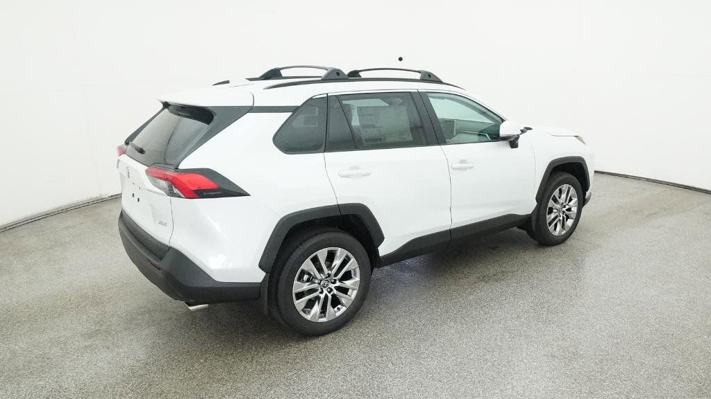 Thumbnail: 2025 Toyota RAV4 - 10