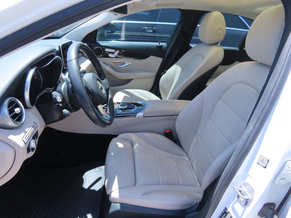 Thumbnail: 2017 Mercedes-Benz C-Class - 10