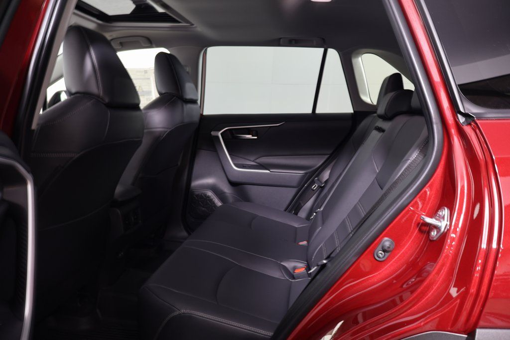 Thumbnail: 2025 Toyota RAV4 - 6