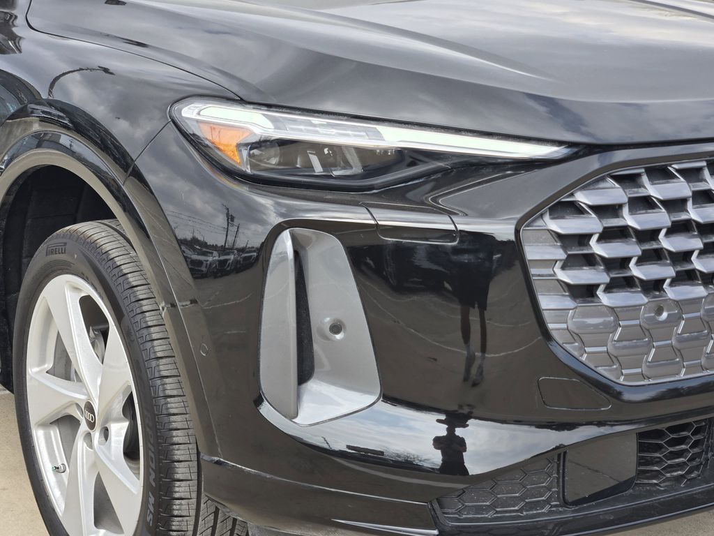 new 2025 Audi Q5 car, priced at $59,030