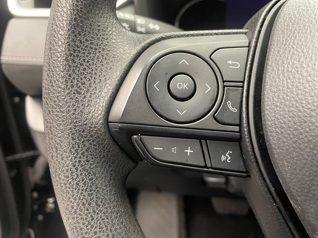 Thumbnail: 2023 Toyota RAV4 - 21