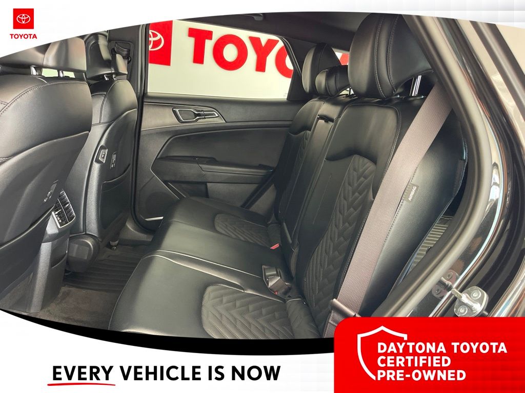 Used 2026 Kia Sportage Hybrid SUV