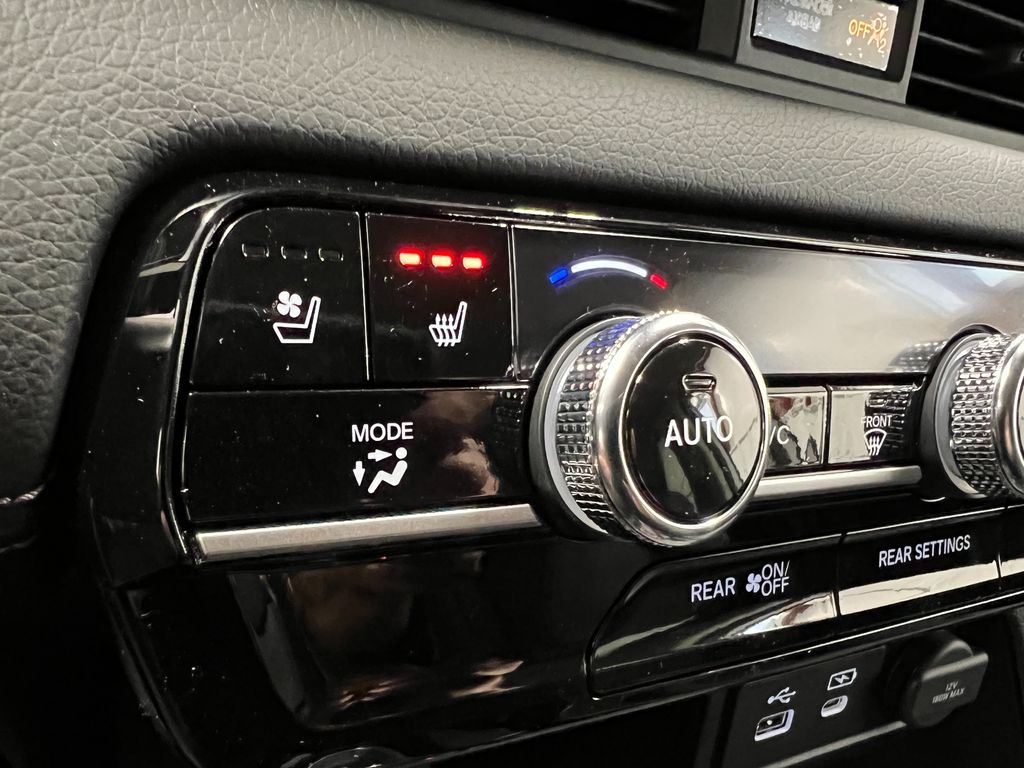 2025 Honda Pilot Elite photo