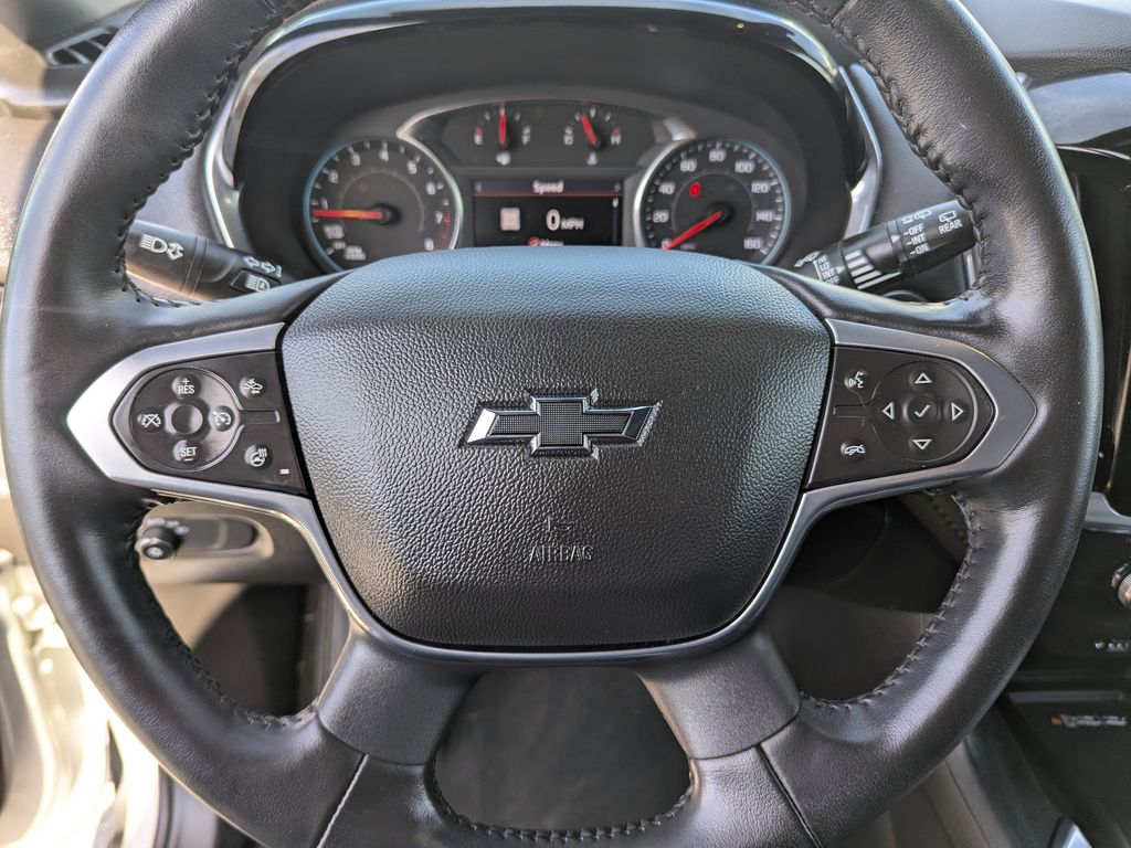 used 2022 Chevrolet Traverse car, priced at $29,593