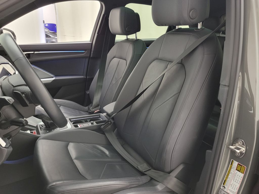 Thumbnail: 2023 Audi Q3 - 23