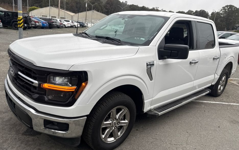 Oxford White 2025 Ford F-150 Pickup Truck 4X2 Automatic