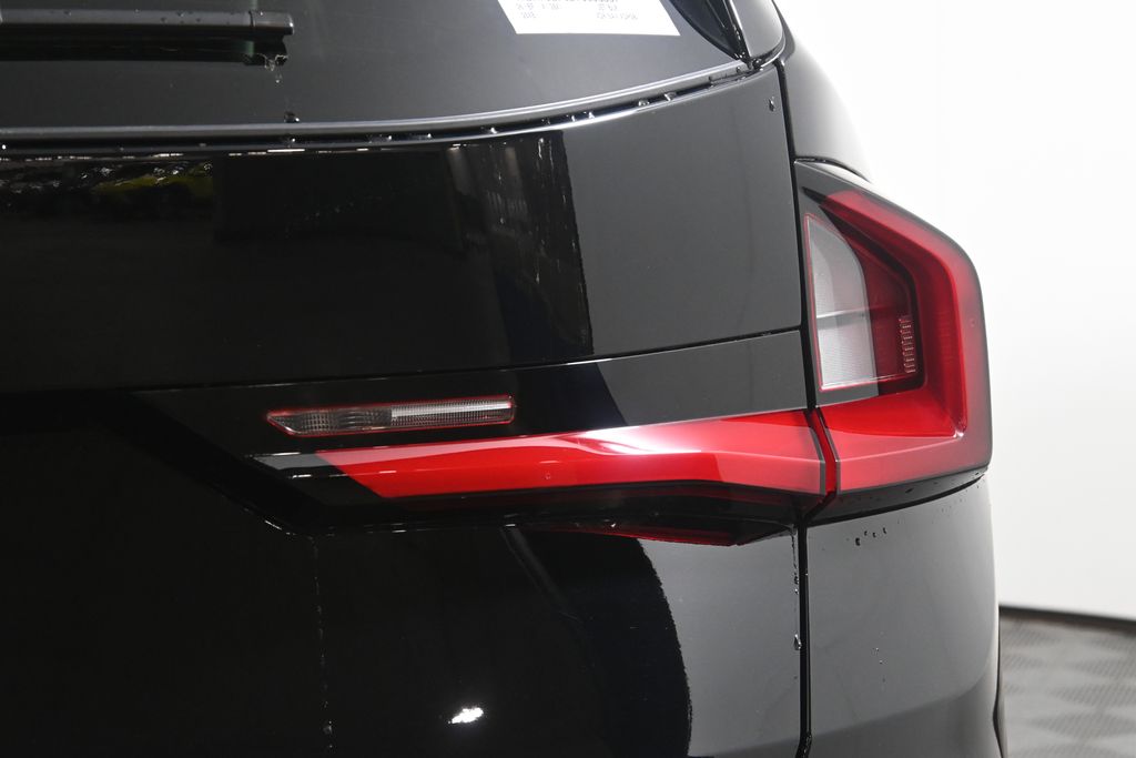 Thumbnail: 2026 BMW X1 - 13