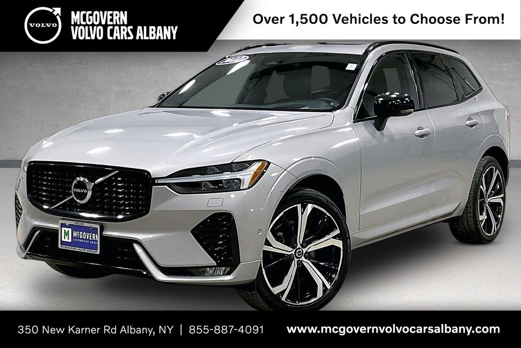 Silver Dawn Metallic 2022 Volvo XC60 B5 R-Design AWD SUV / Crossover All-Wheel Drive Automatic