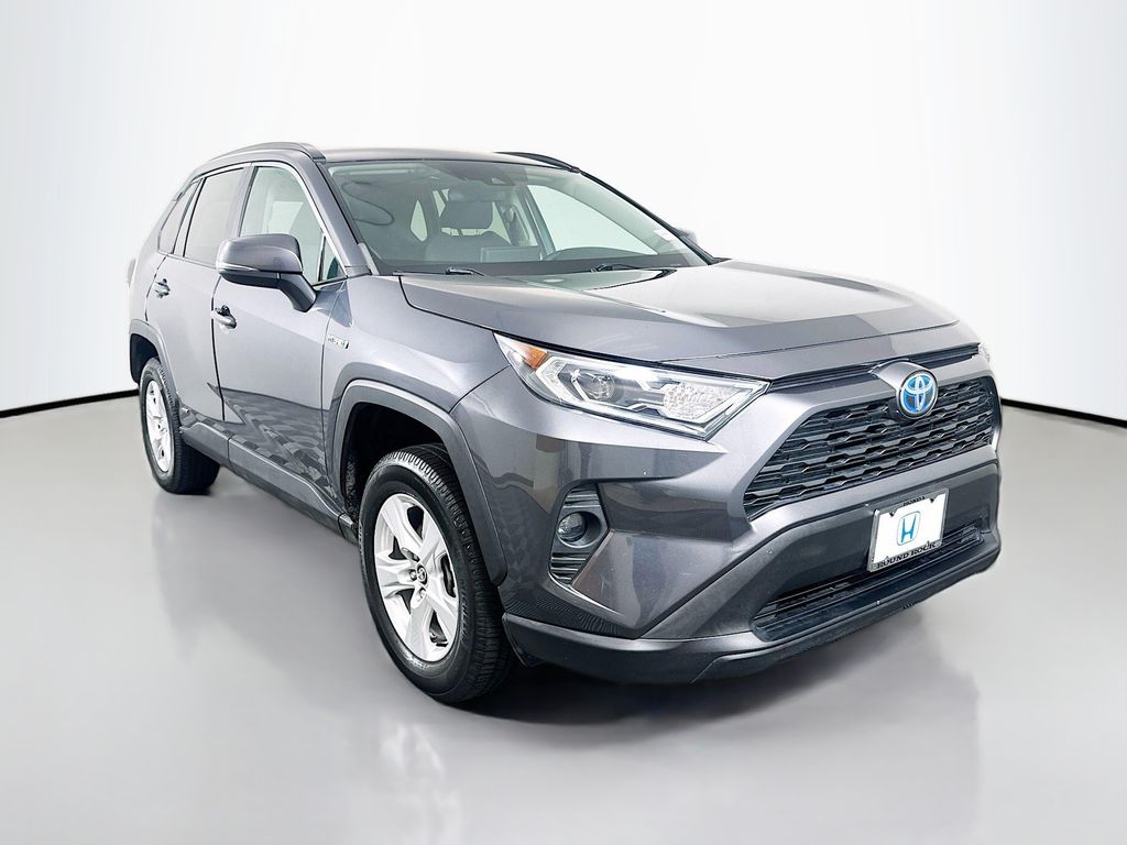 Thumbnail: 2020 Toyota RAV4 - 3