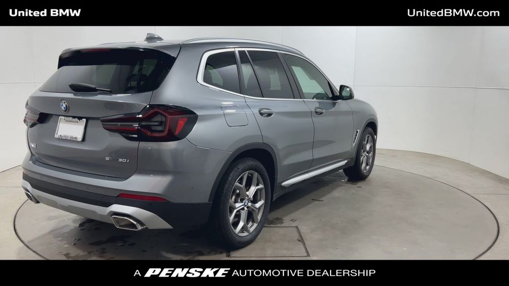 2024 BMW X3 sDrive30i 8