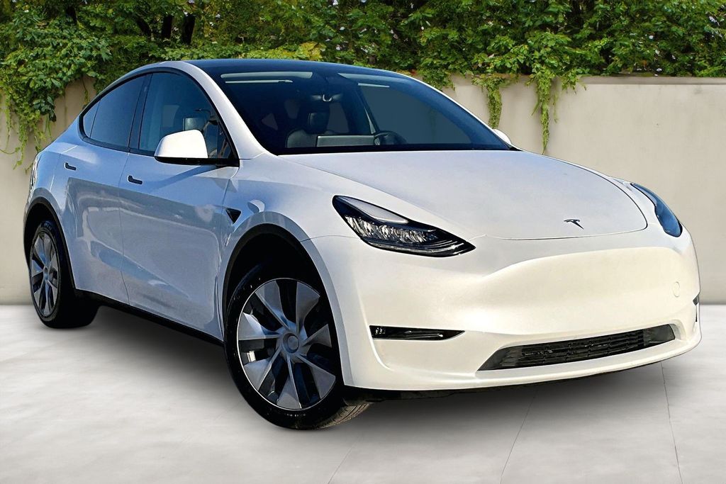 2023 Tesla Model Y Long Range AWD