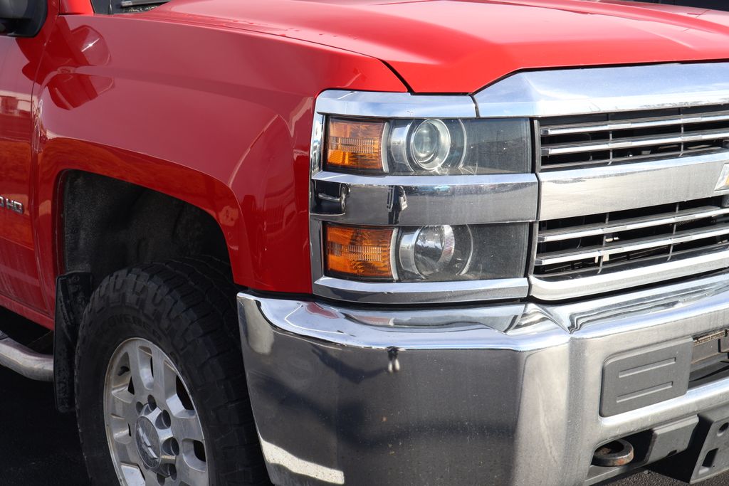 Thumbnail: 2017 Chevrolet Silverado 2500 - 4