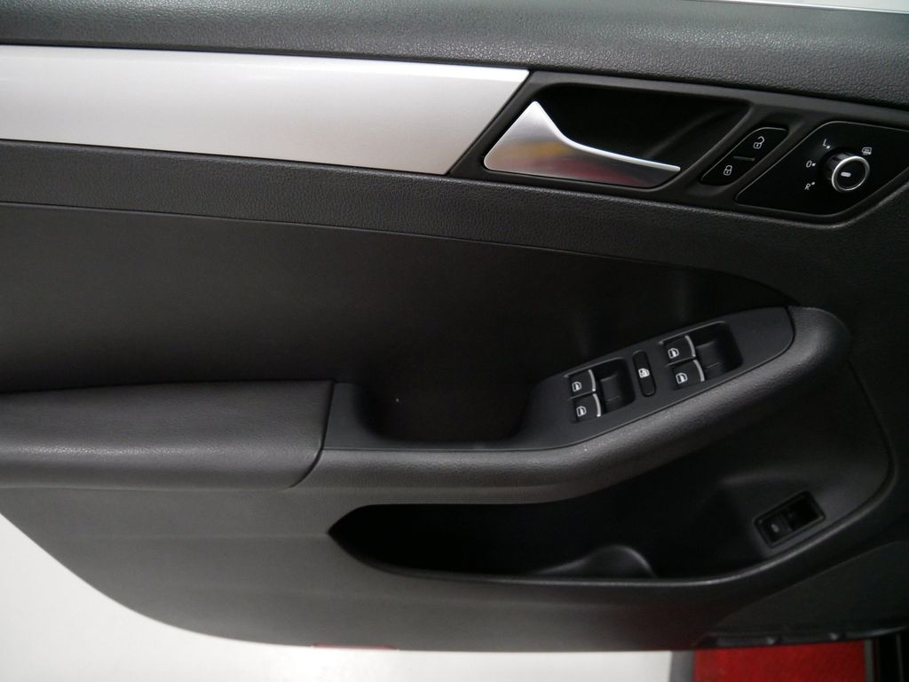 Used 2013 Volkswagen Jetta Sedan