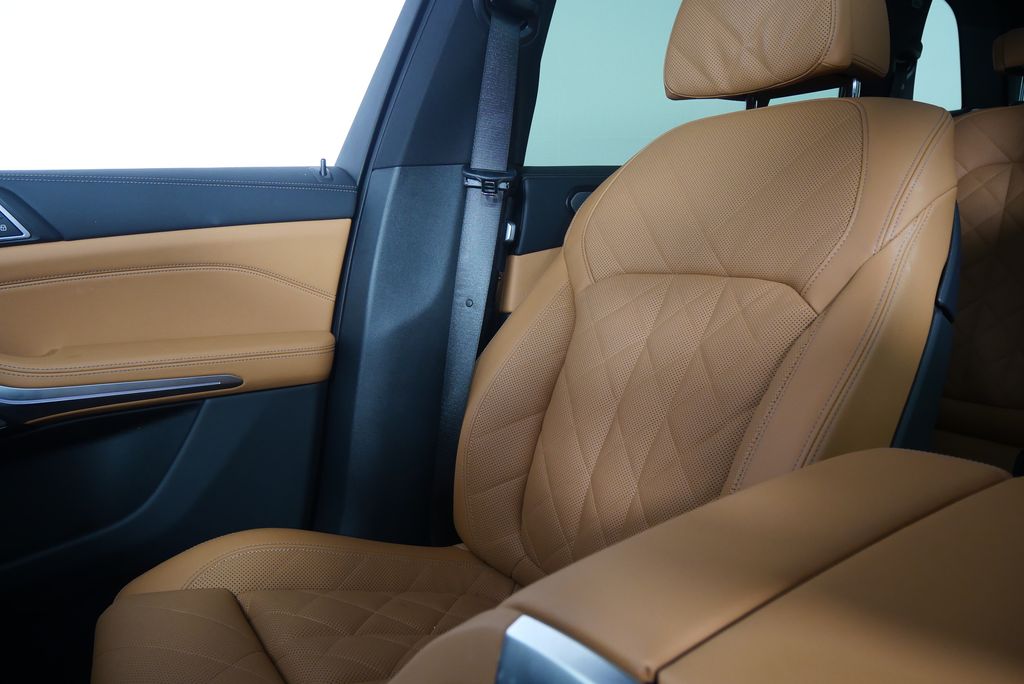 Thumbnail: 2025 BMW X5 - 27