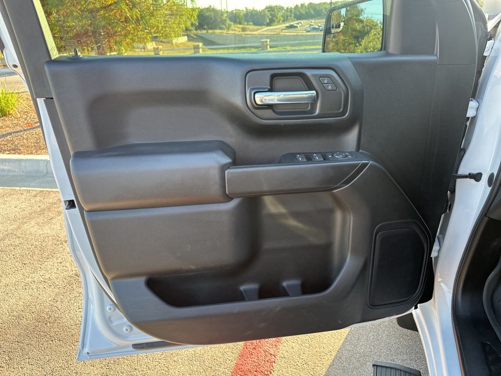Used Car 2022 Chevrolet Silverado 1500  Custom For Sale Under $35,000 In Austin, Texas