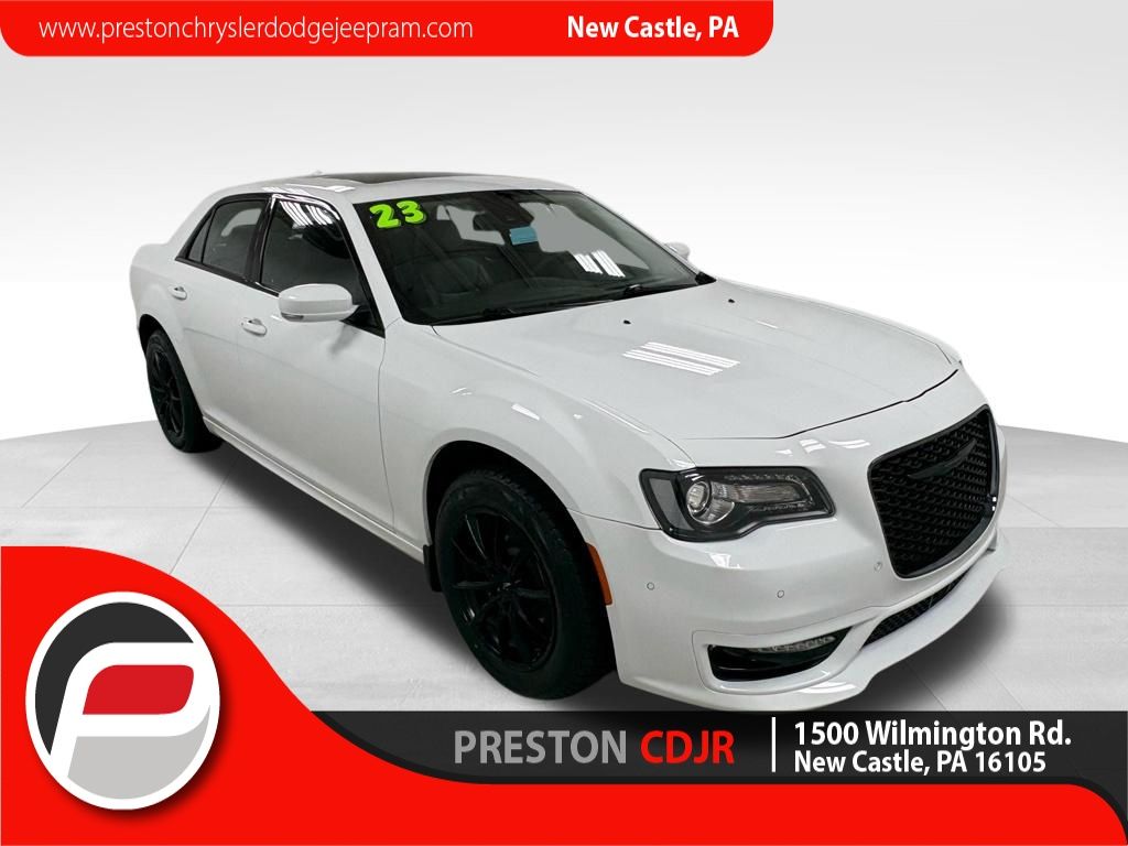 2023 Chrysler 300 Touring
