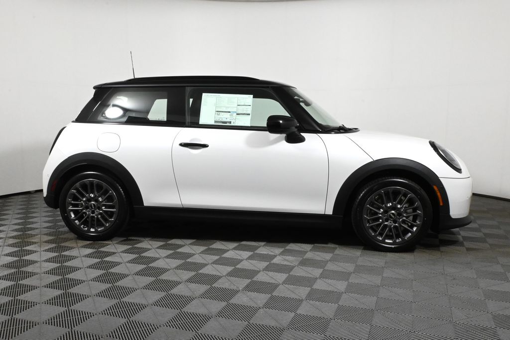 2025 MINI Cooper  8