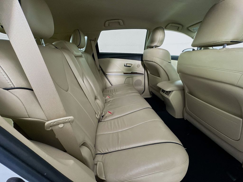 Used Car 2009 Toyota Venza  Base For Sale Under $10,000 In Austin, Texas