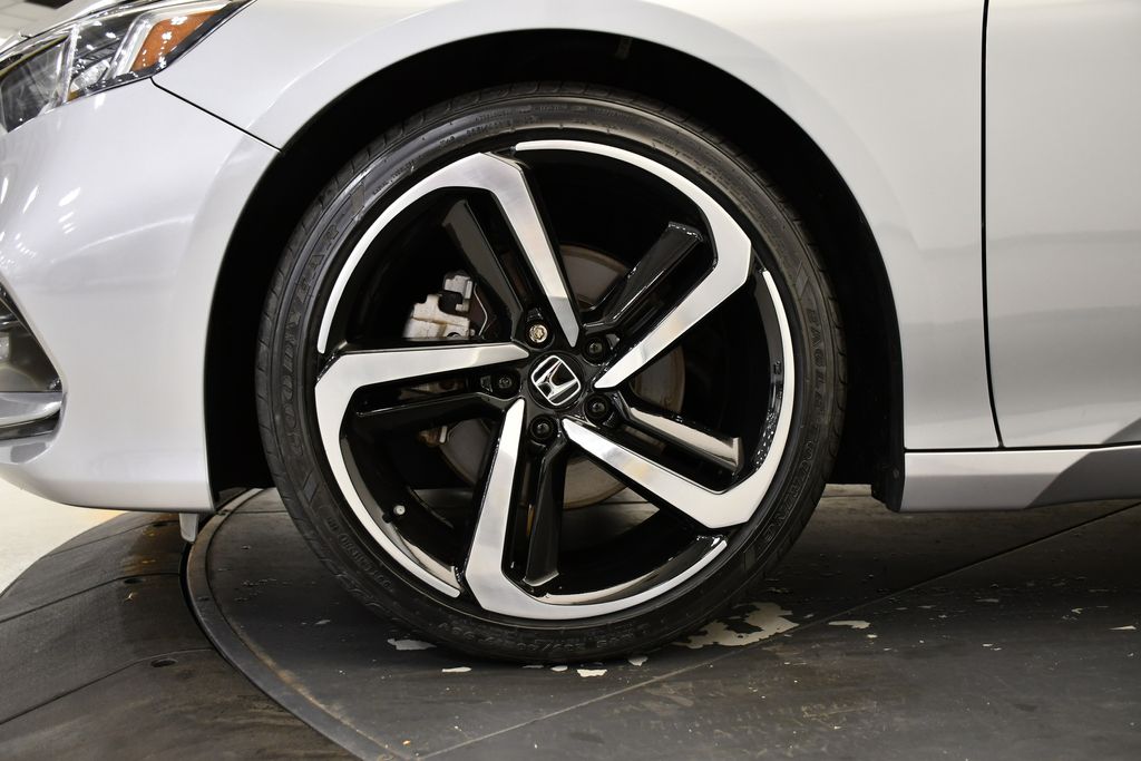 Thumbnail: 2018 Honda Accord - 13