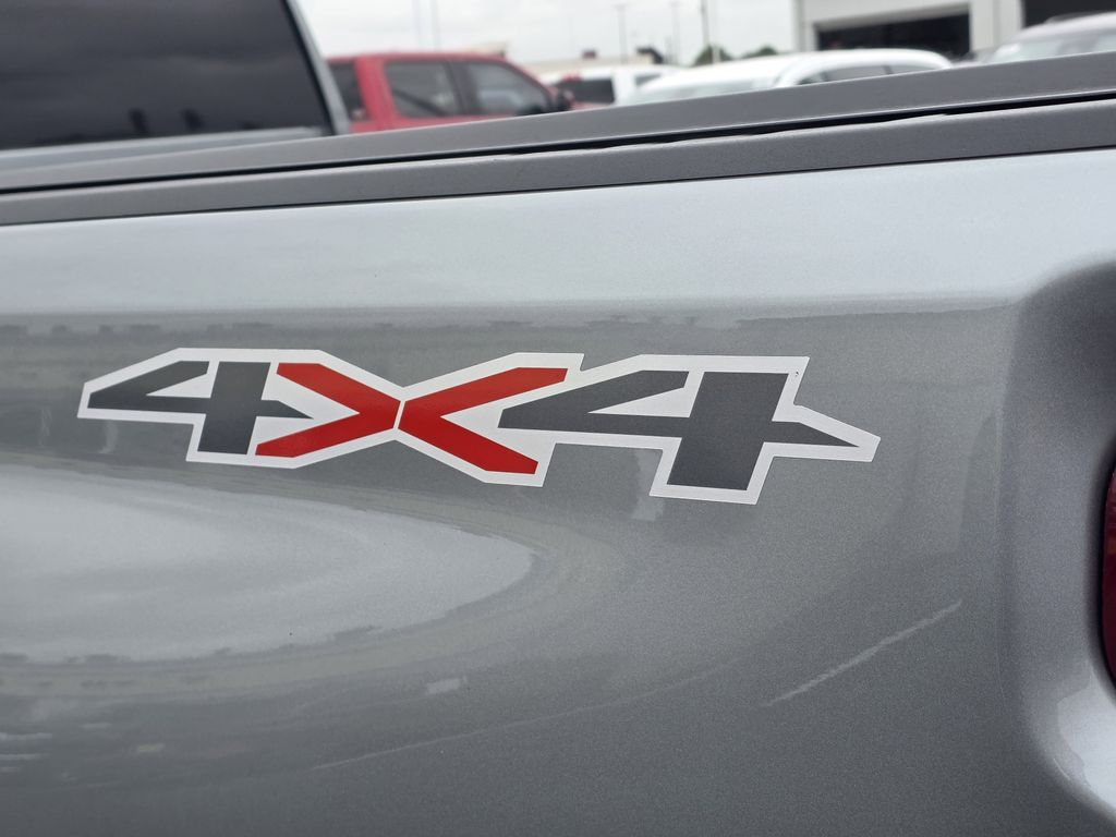 2024 Chevrolet Silverado 2500HD Custom - 10