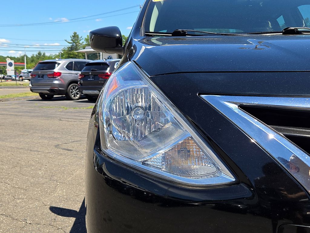 2018 Nissan Versa Sedan
