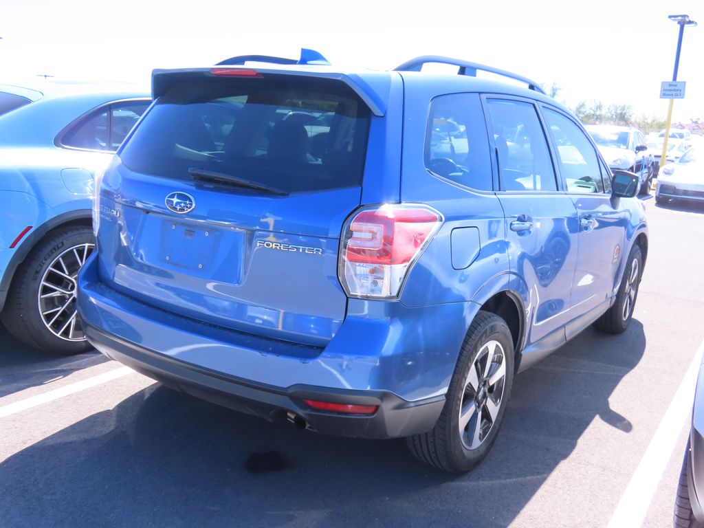 Thumbnail: 2018 Subaru Forester - 3