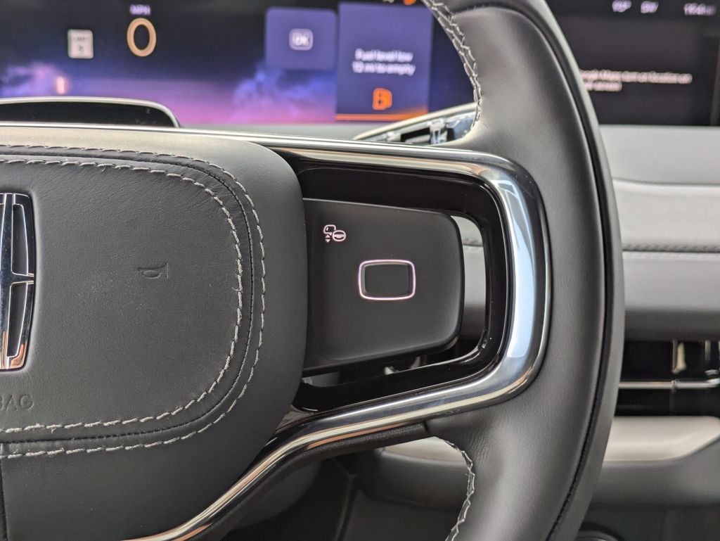 2027 Lincoln Navigator Reserve L