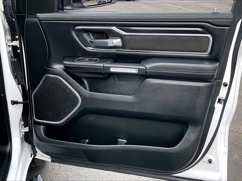 2023 Ram 1500 — photo 12