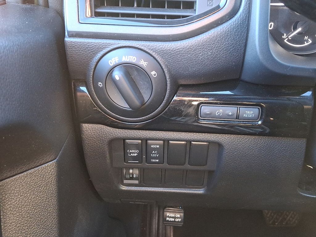 Thumbnail: 2024 Nissan Titan - 23