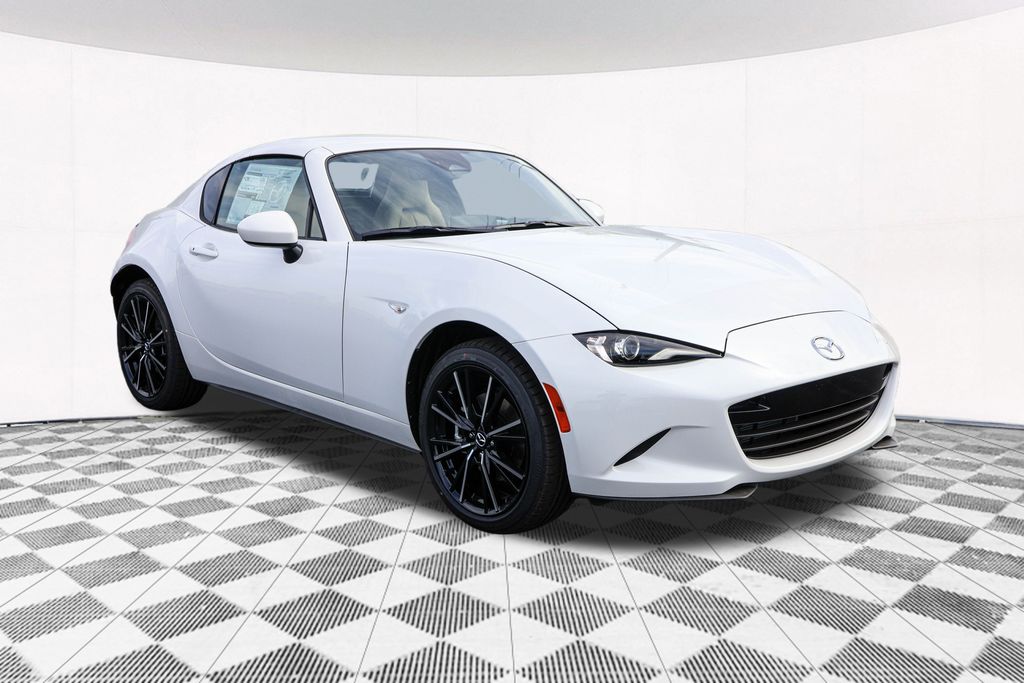 2024 Mazda MX-5 Miata RF Grand Touring 6