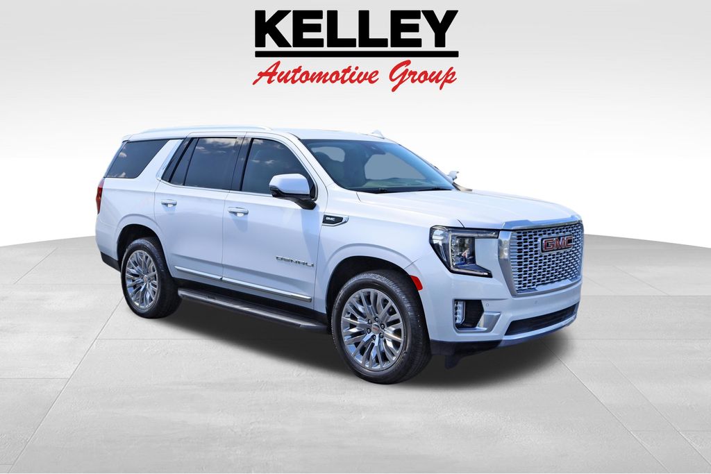 White Frost Tricoat 2023 GMC Yukon SUV / Crossover 4X2