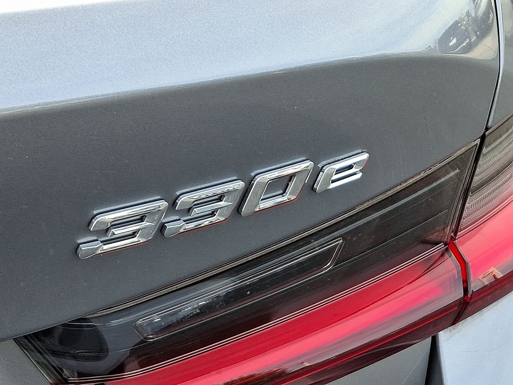 Thumbnail: 2023 BMW 3 Series - 31