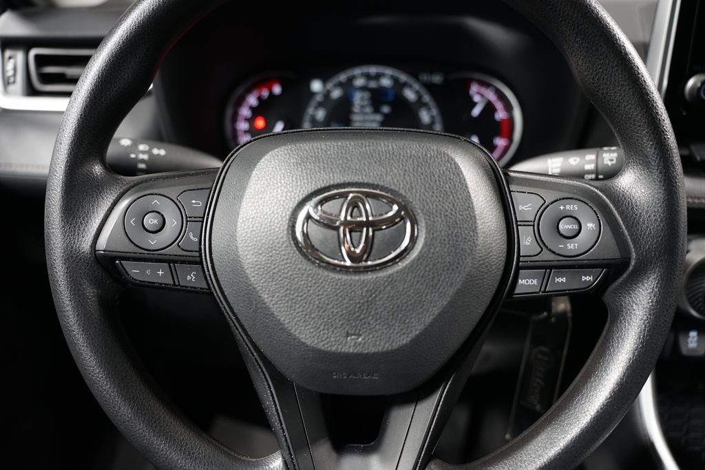 2023 Toyota RAV4 LE 12