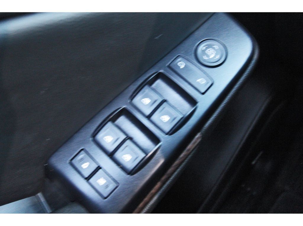 2017 GMC Yukon SLE White at EAG Ford Navasota