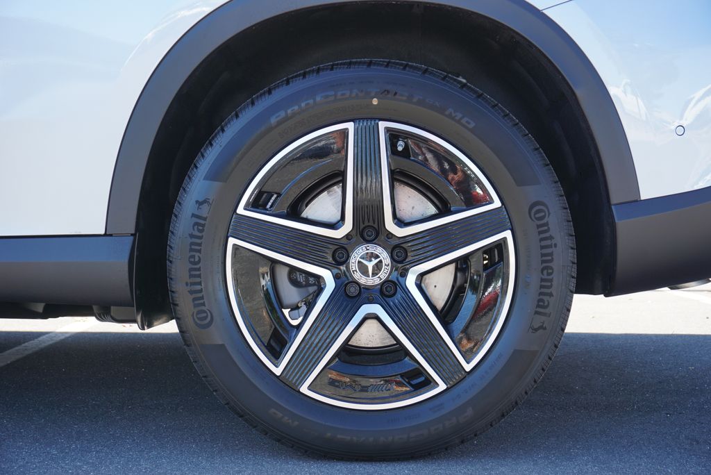 Thumbnail: 2026 Mercedes-Benz GLC - 20