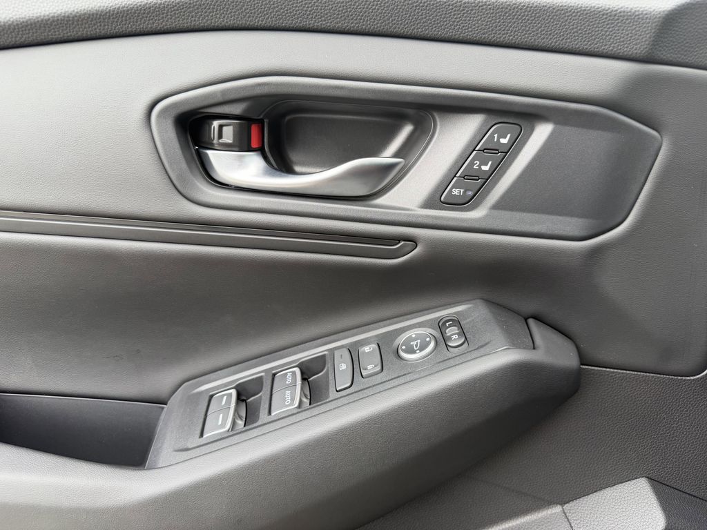 new 2026 Honda Accord Hybrid car, priced at $35,146