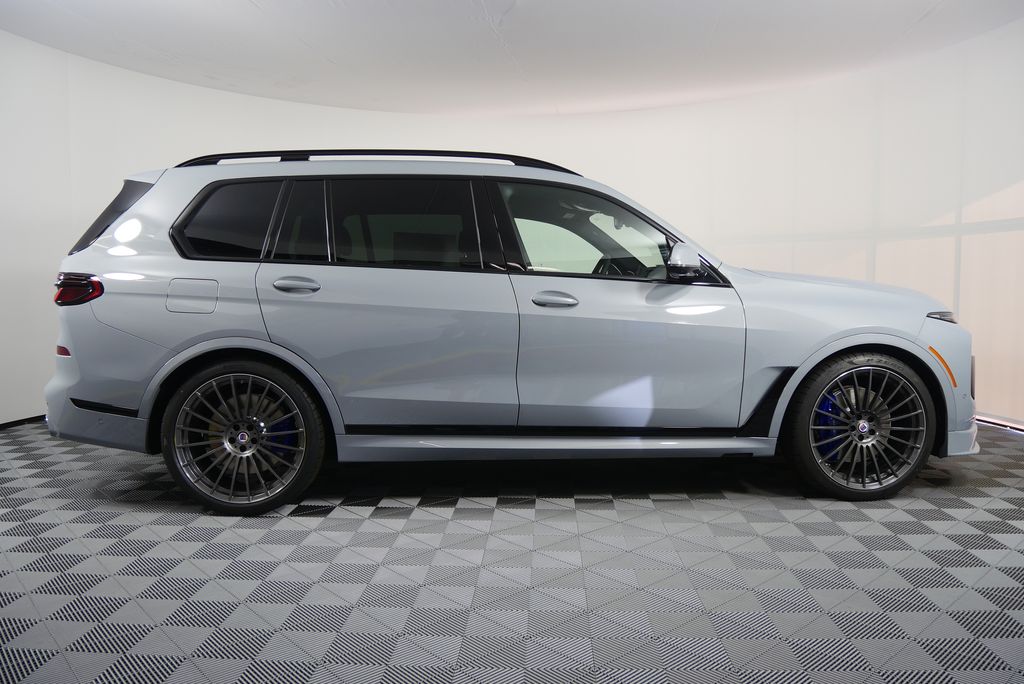2026 BMW X7 Alpina XB7 2
