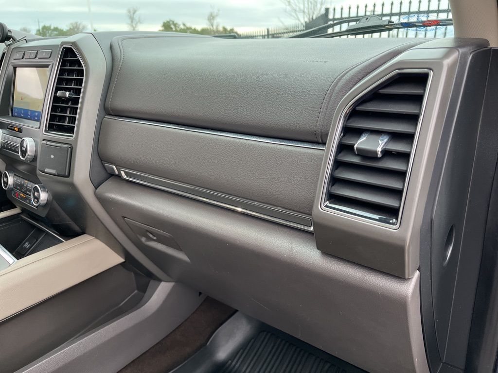 Thumbnail: 2021 Ford Expedition MAX - 31